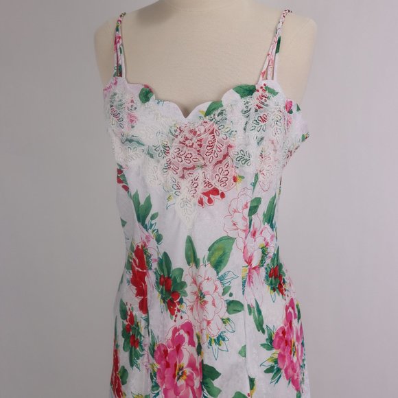 Vintage Victoria's Secret NWOT Lace Pearl Long Floral Tropical Nightgown Dress M - Picture 4 of 13